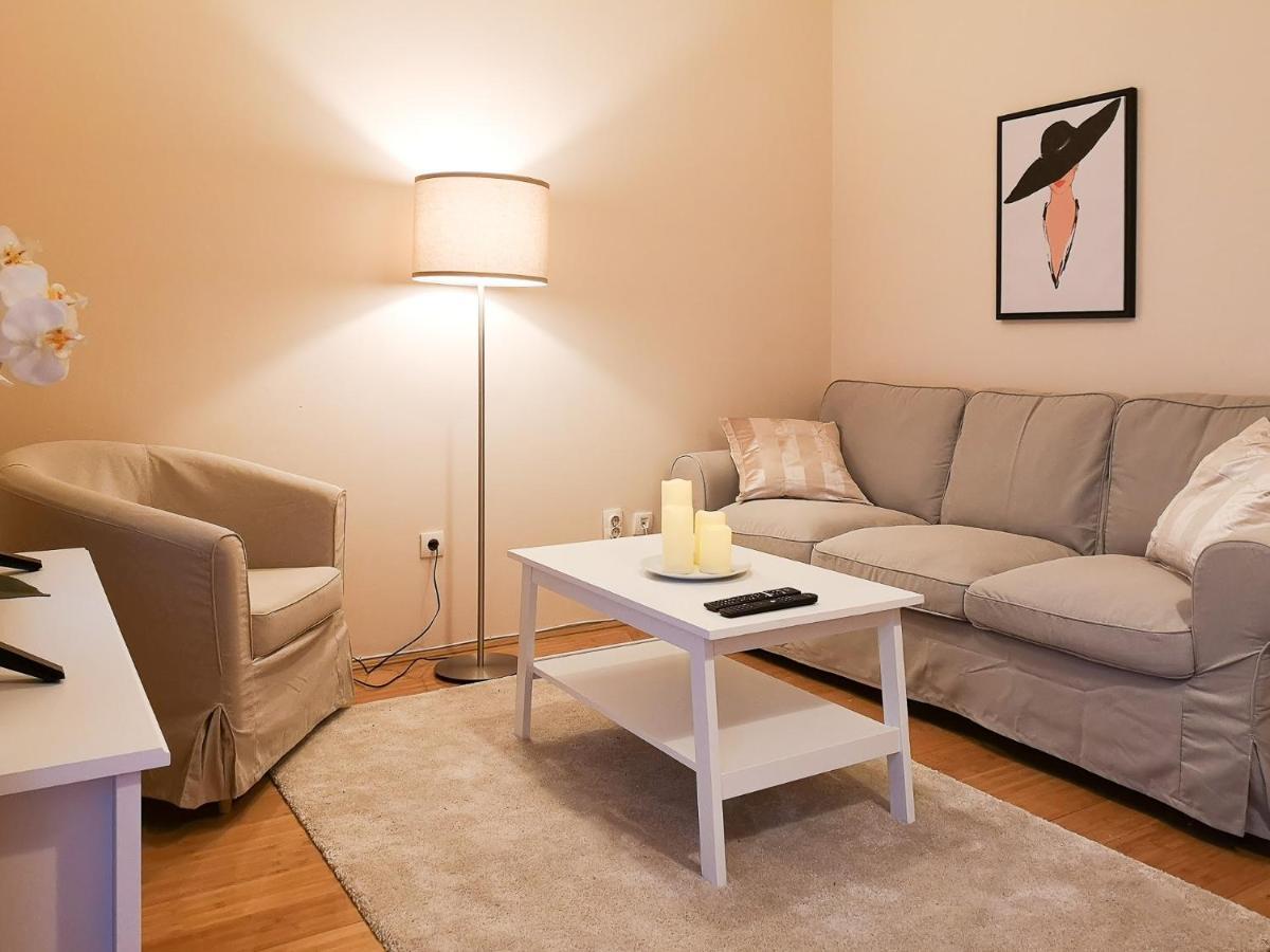 Filinhome Papa Suite 3 Novi Sad Eksteriør billede