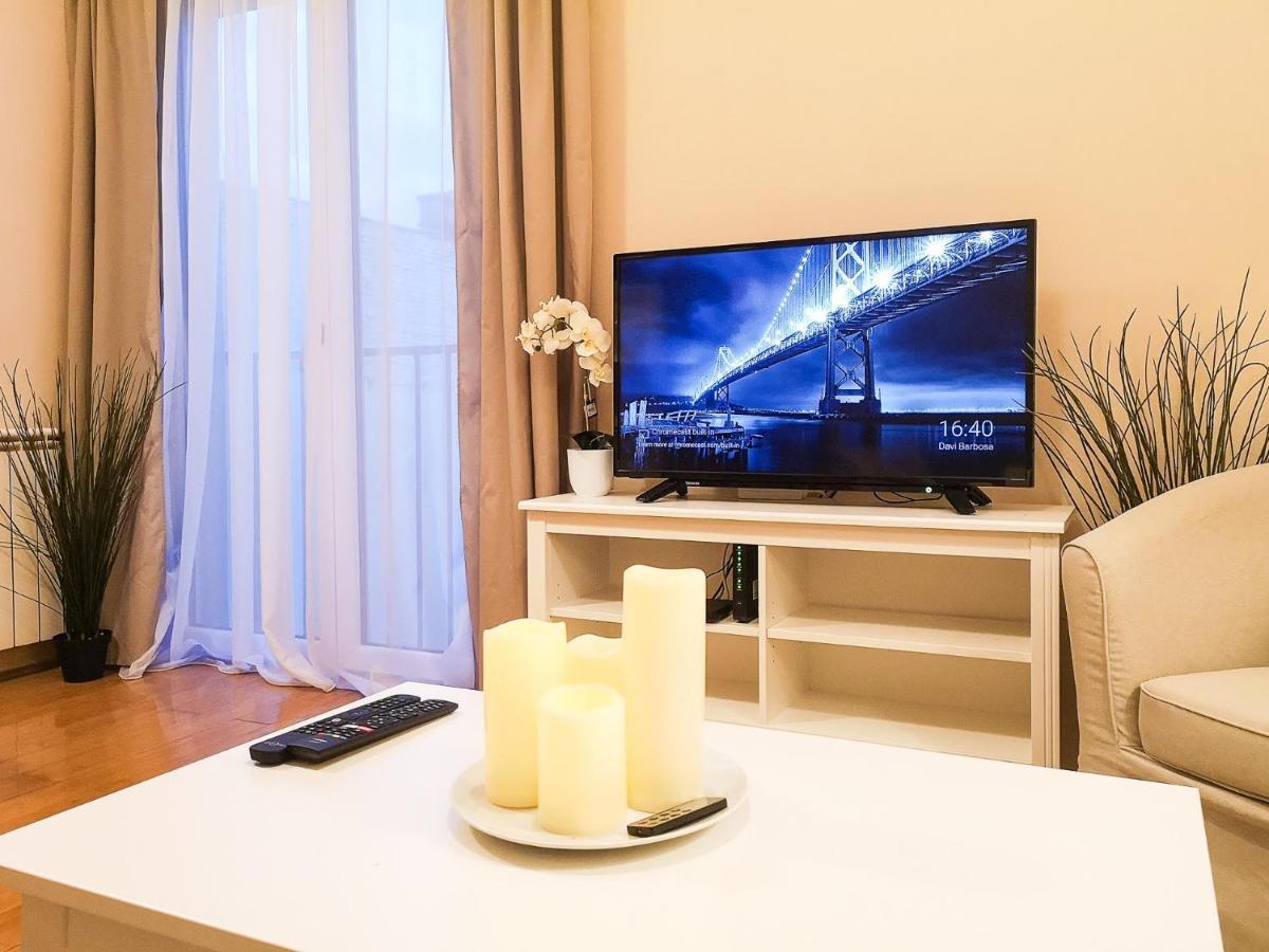 Filinhome Papa Suite 3 Novi Sad Eksteriør billede