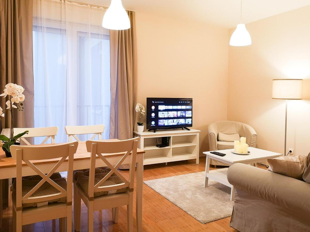 Filinhome Papa Suite 3 Novi Sad Eksteriør billede