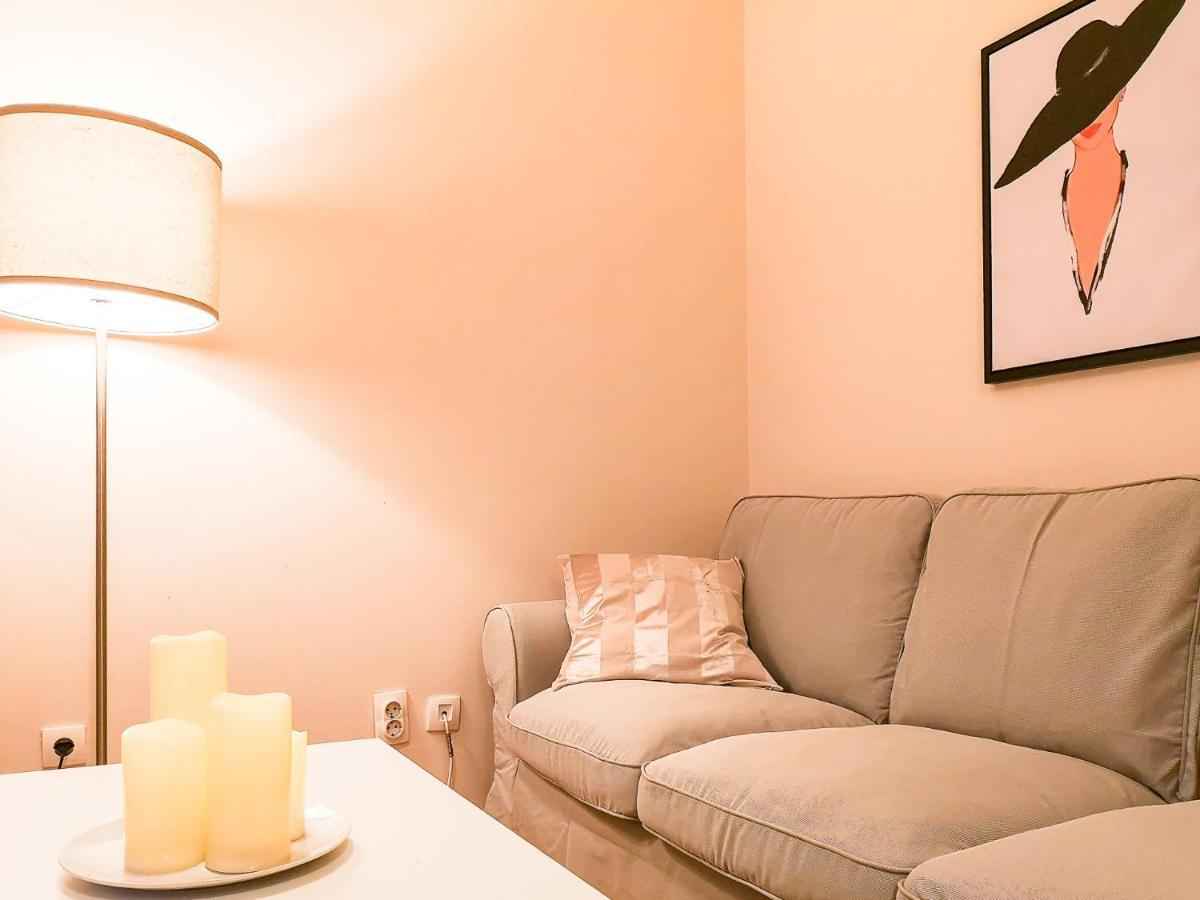 Filinhome Papa Suite 3 Novi Sad Eksteriør billede